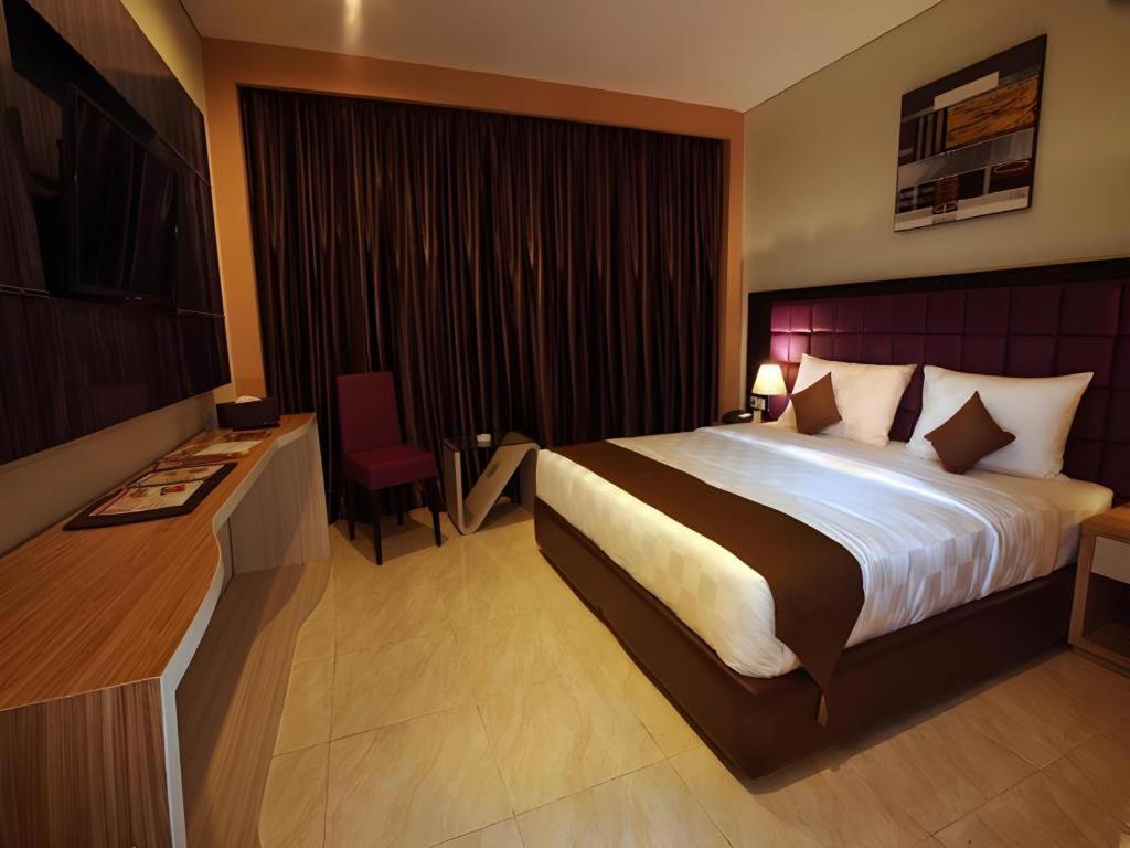 בנדר למפונג Asoka Luxury Hotel מראה חיצוני תמונה