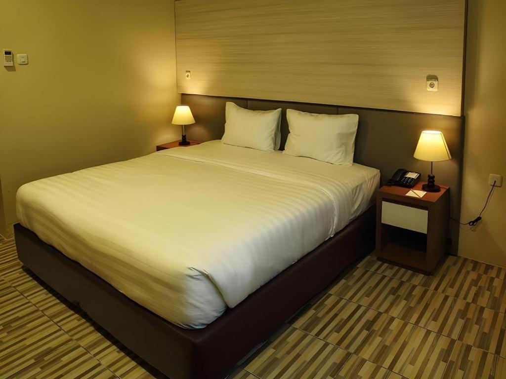 בנדר למפונג Asoka Luxury Hotel מראה חיצוני תמונה