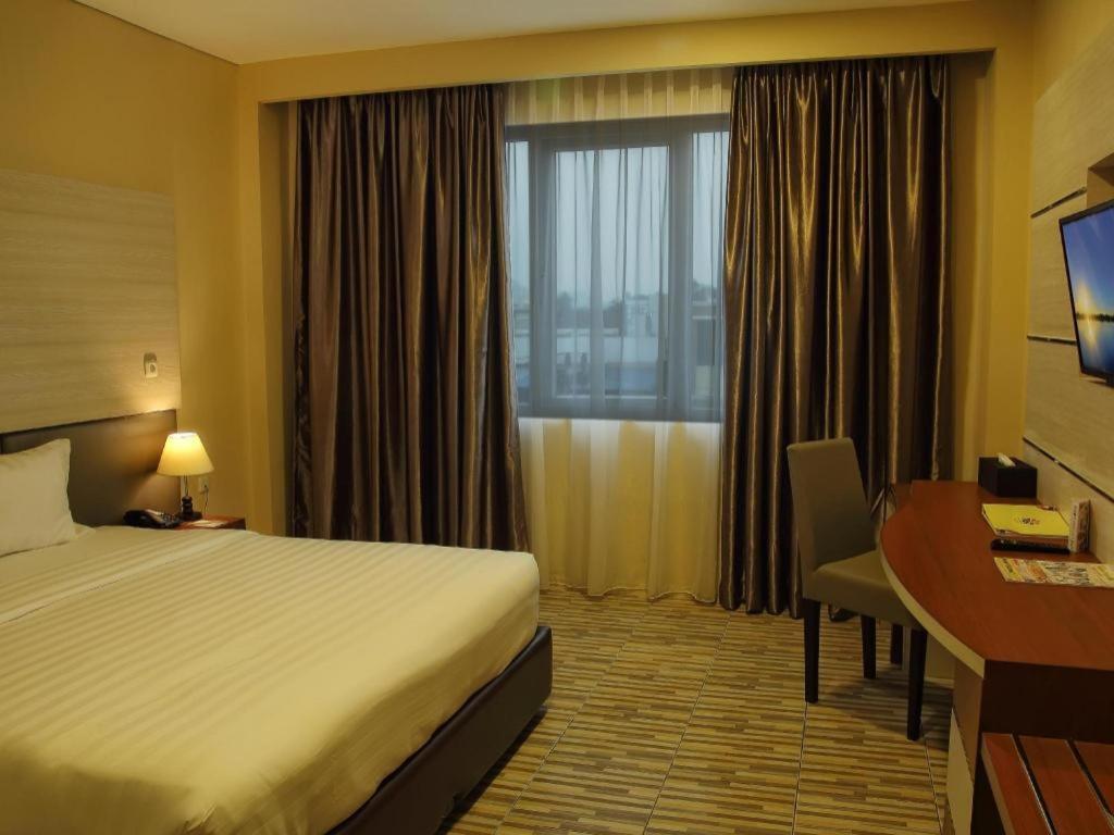 בנדר למפונג Asoka Luxury Hotel מראה חיצוני תמונה