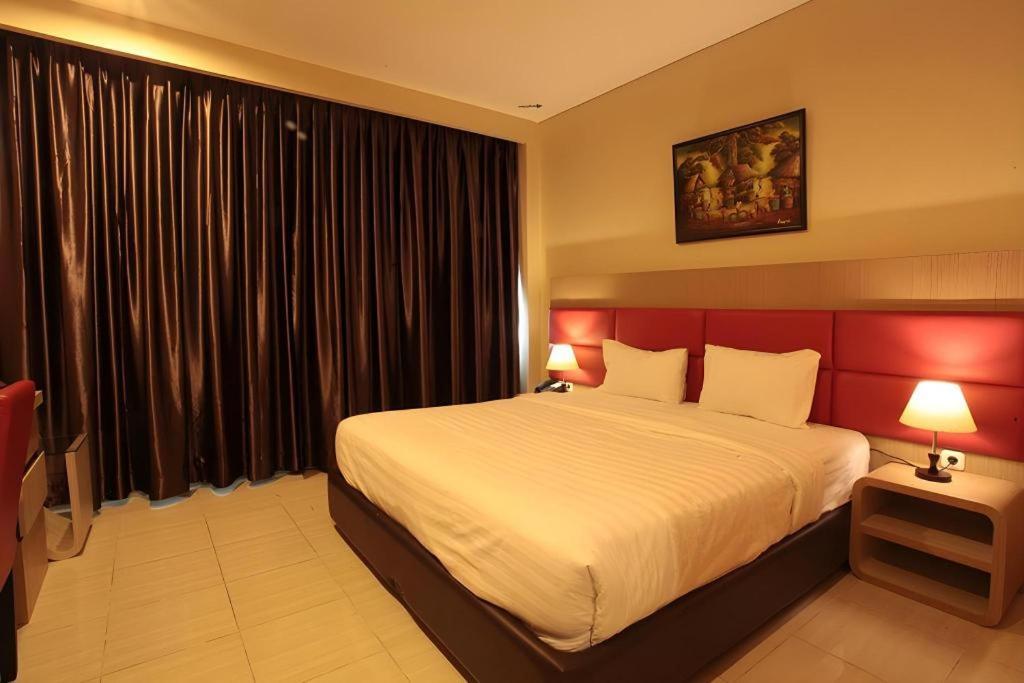 בנדר למפונג Asoka Luxury Hotel מראה חיצוני תמונה