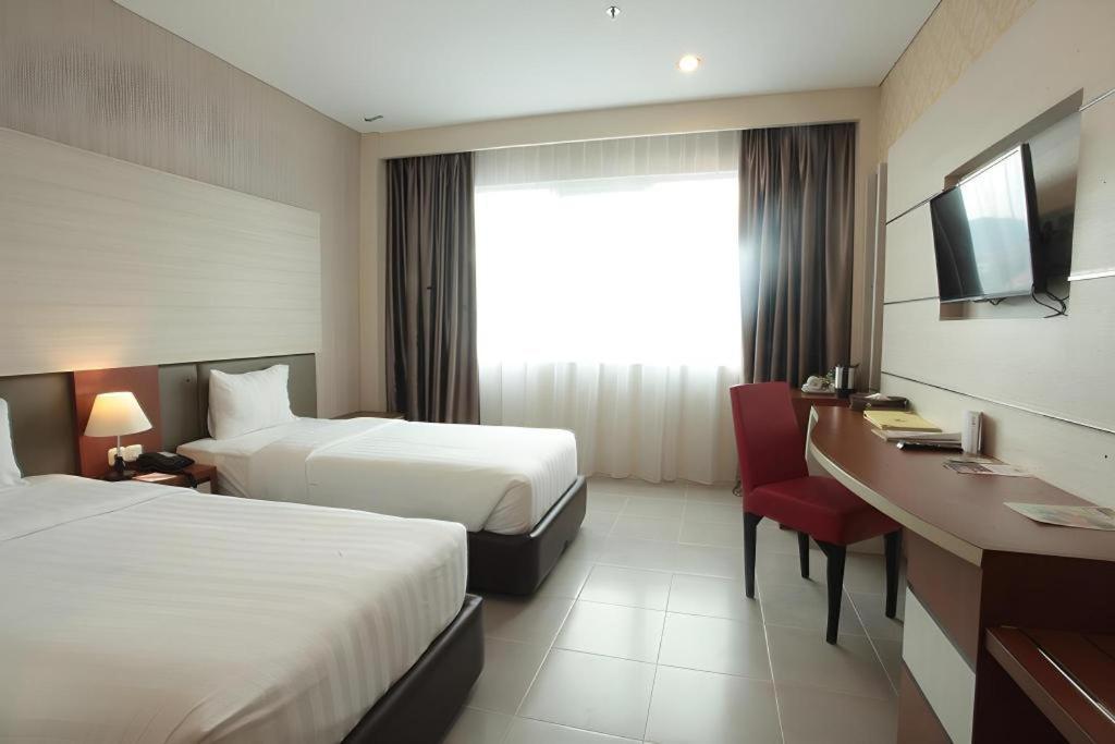 בנדר למפונג Asoka Luxury Hotel מראה חיצוני תמונה