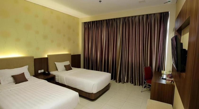 בנדר למפונג Asoka Luxury Hotel מראה חיצוני תמונה