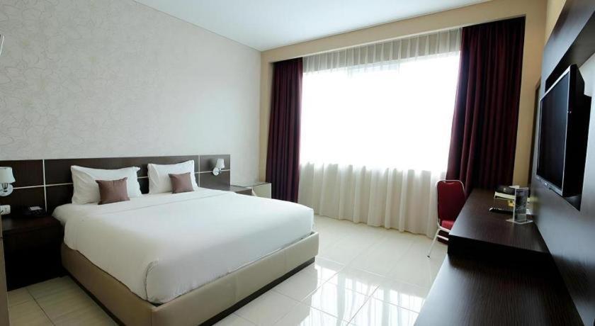 בנדר למפונג Asoka Luxury Hotel מראה חיצוני תמונה