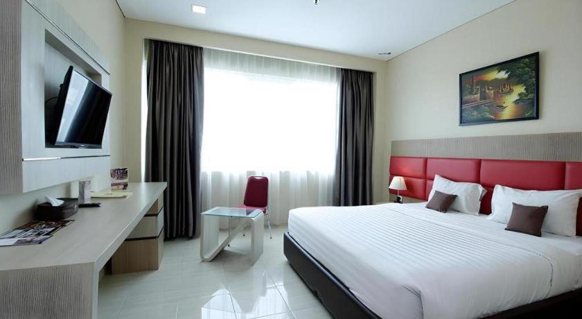 בנדר למפונג Asoka Luxury Hotel מראה חיצוני תמונה