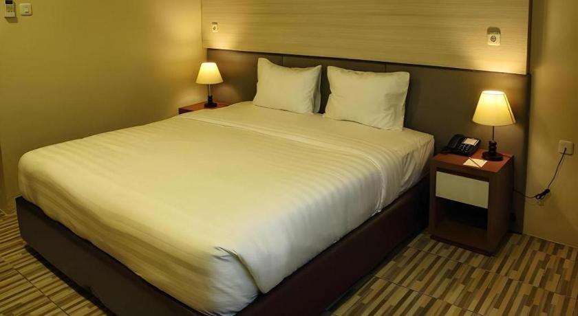 בנדר למפונג Asoka Luxury Hotel מראה חיצוני תמונה
